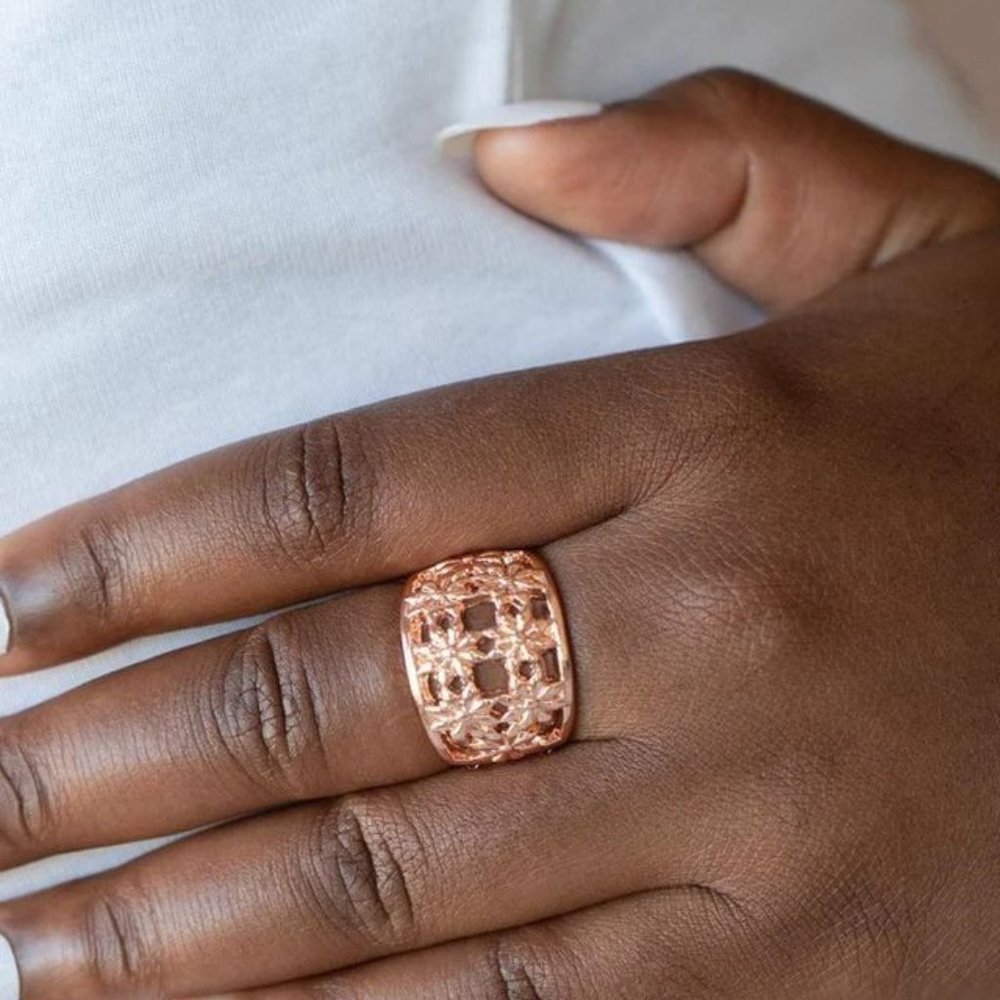 Rose Gold Floral Statement Stretch Ring